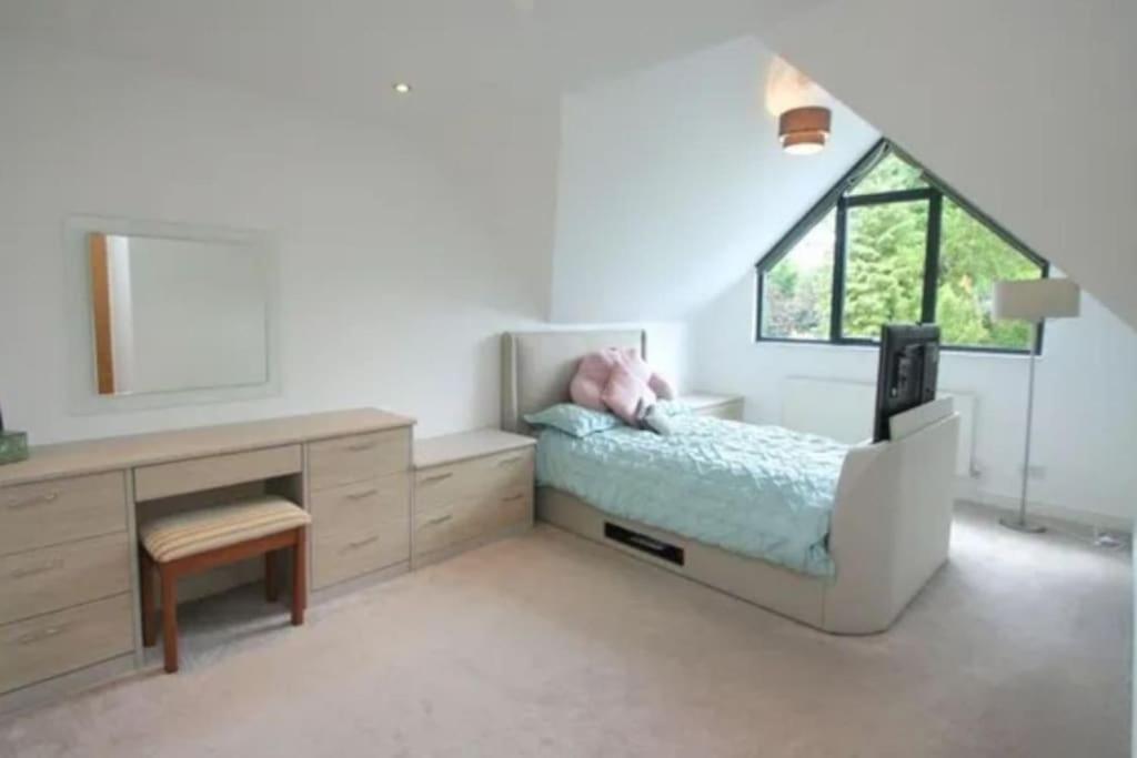 Luxury House In Solihull Ngoại thất bức ảnh