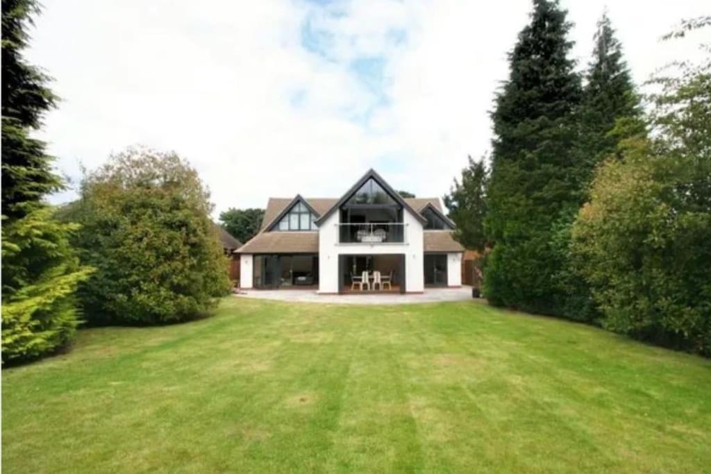 Luxury House In Solihull Ngoại thất bức ảnh